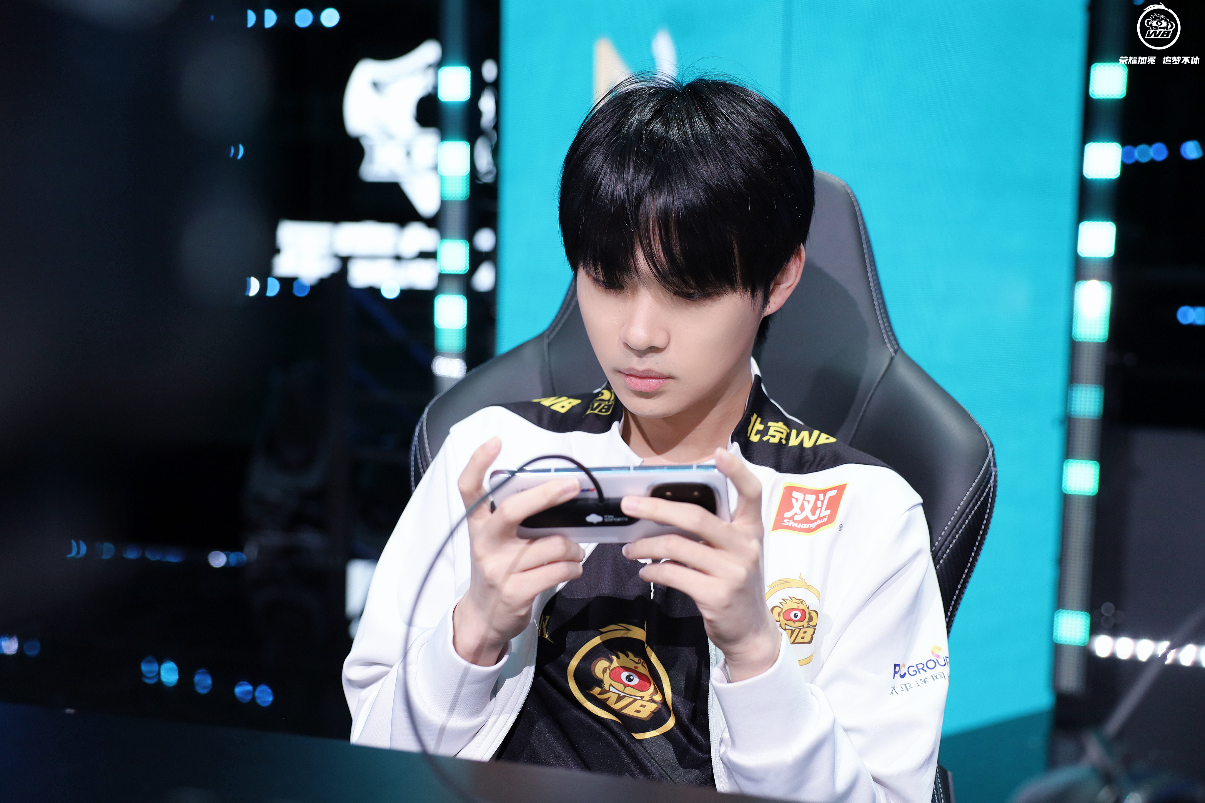 WBG碾压PSG，369拿下关键大龙顶尖较量淘汰赛，技惊四座的简单介绍