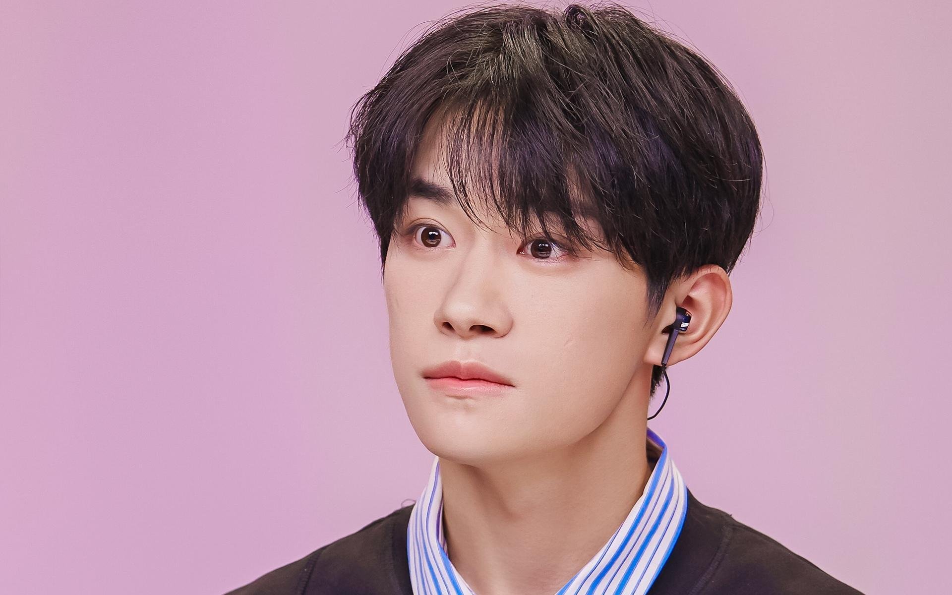 北欧风暴席卷墨西哥！足球与F1的疯狂周末，当奥斯梅恩在赛道接管赛场