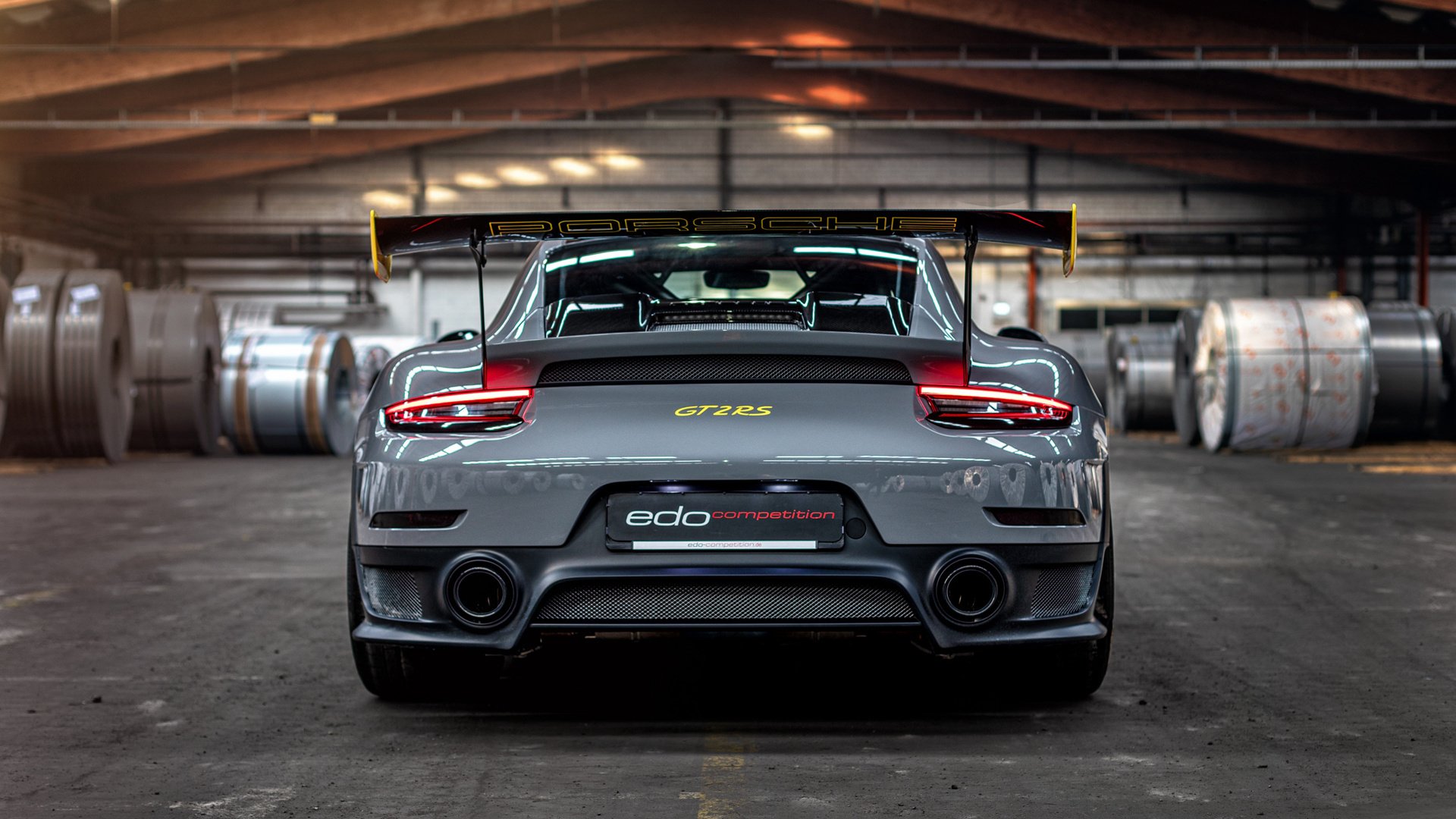 当诺坎普的月光照亮布鲁克林，一场跨越时空的体育永恒之夜